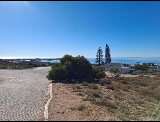 LAND FOR SALE IN DA GAMA BAY